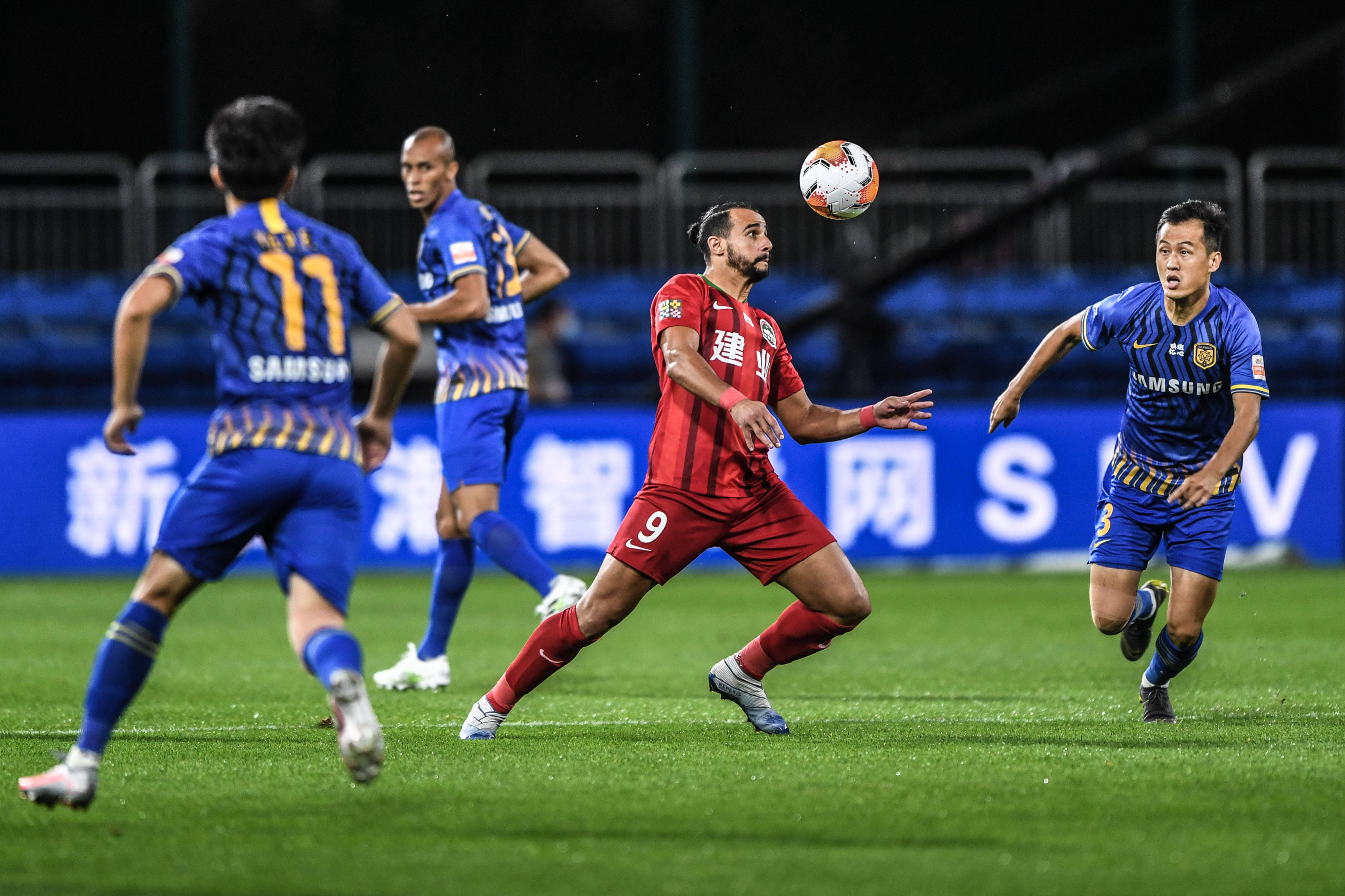 又打花了！雷霆第三节41-26净胜独行侠15分 带着30分优势进入末节（雷霆第三节发力41-26净胜15分，末节前已领先独行侠30分）