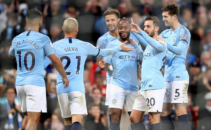 雷迪克暴怒批全队烂透！拉拉维亚曝内部已出裂痕 湖记：该全面重建（雷迪克怒批球队糟糕至极，拉拉维亚曝更衣室已现裂痕，湖人记者：应彻底重建）